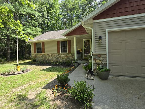 2nd image of 6631 Club House Dr E