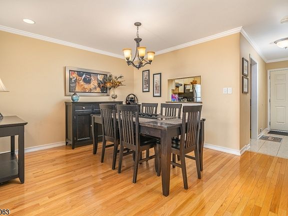 5th image of 3705 Pinhorn Dr
