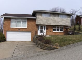 111 Vian Ave, Burgettstown, PA 15021