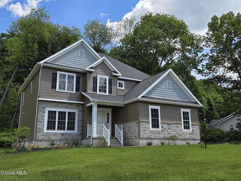 2nd image of 44 Waterford Avenue