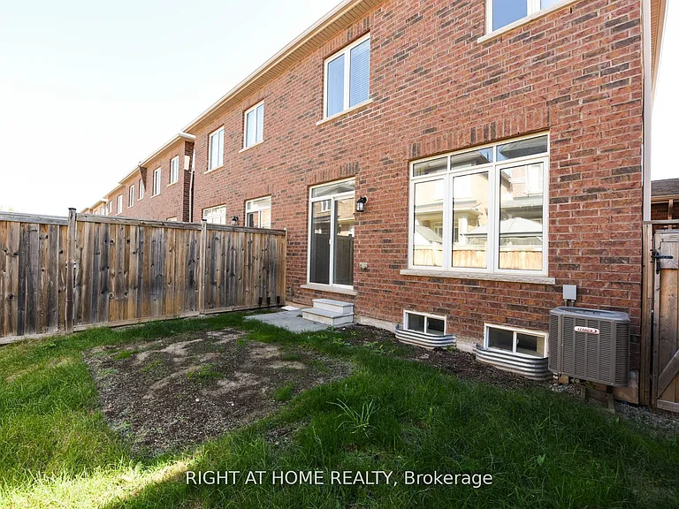245 Sarah Cline Dr — Photo 37