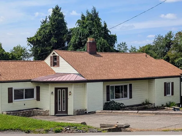 27 Ridgecrest Rd, Wheeling, WV 26003