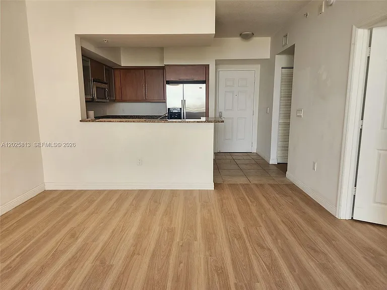 888 S Douglas Rd #1513 — Photo 3
