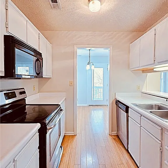 259 Waterdown Dr #11 — Photo 14