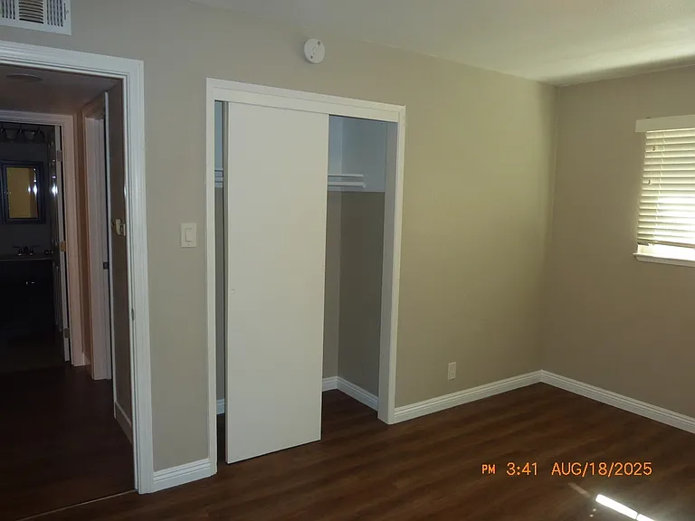 7863 Mariposa Ave — Photo 12