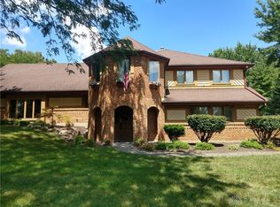 1300 Whispering Woods Ln, Springboro, OH 45066