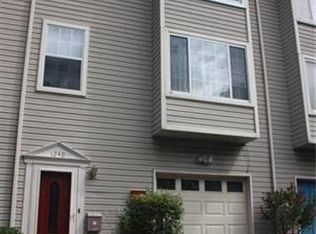 1240 Stanford Rd, Bethlehem, PA 18018