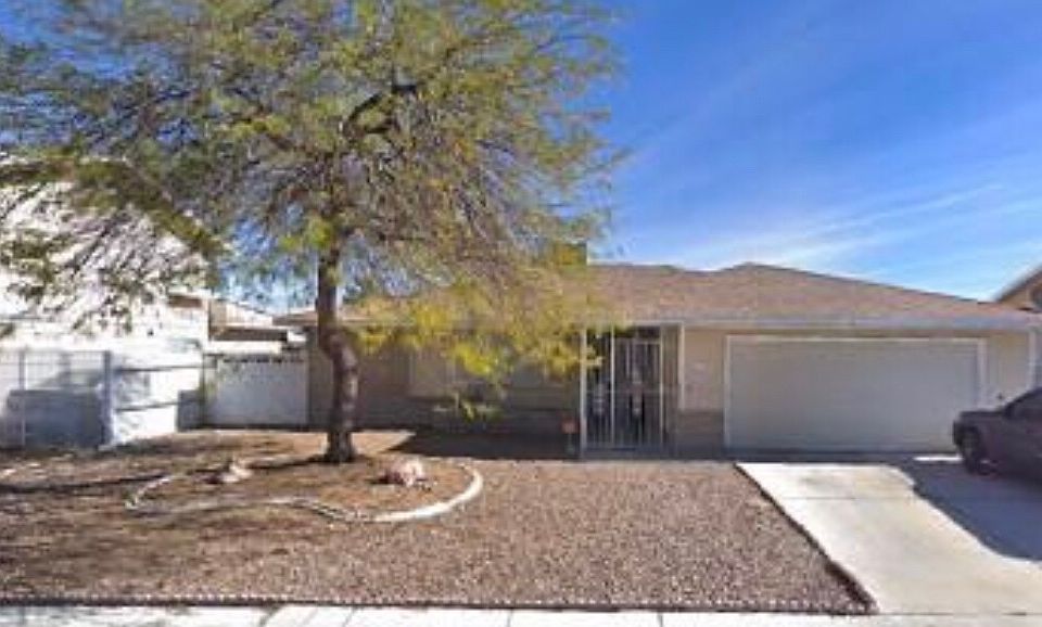 1st image of 117 Hyman Pl