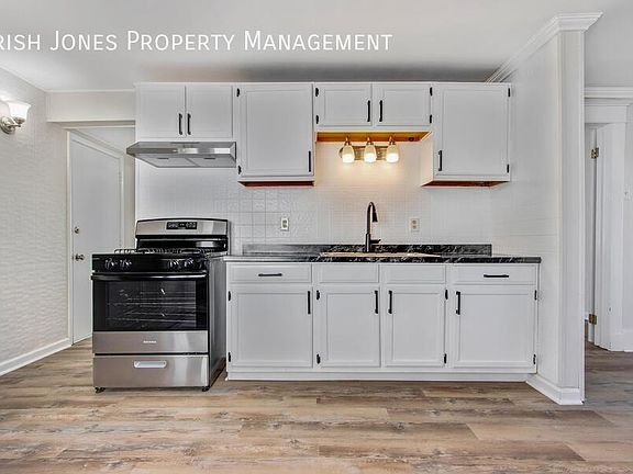 5th image of 313 Fenton St Unit 1