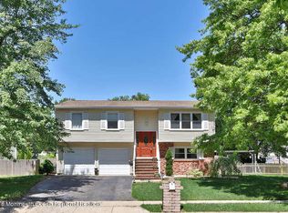 111 Pine Needle St, Howell, NJ 07731