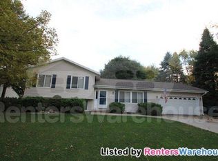 4032 88th Ln NE, Blaine, MN 55014