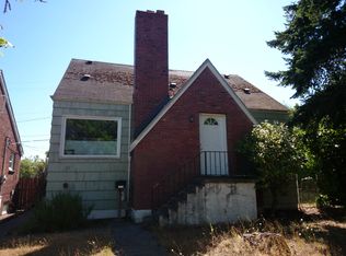 6910 35th Ave SW, Seattle, WA 98126