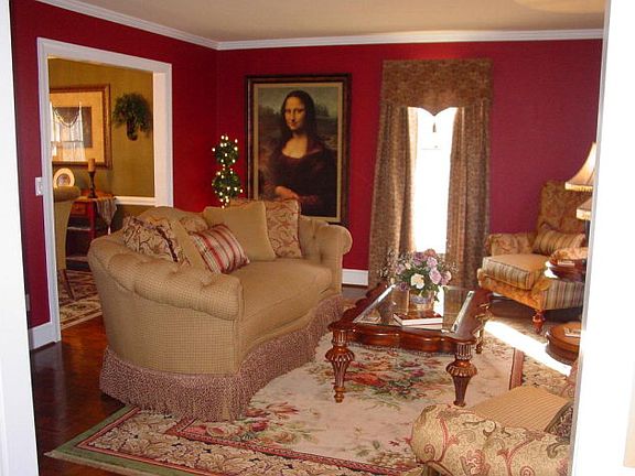 3rd image of 168 Ivy Ln