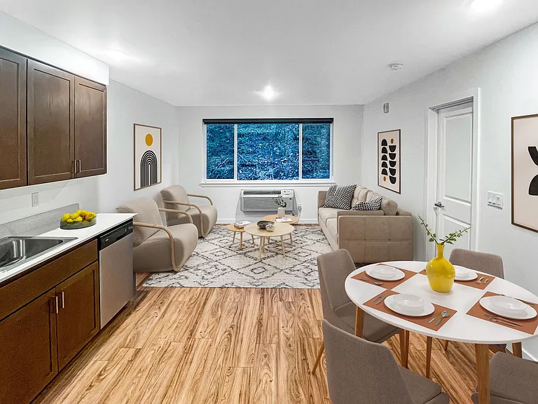 Leeward Apartments — Photo 27