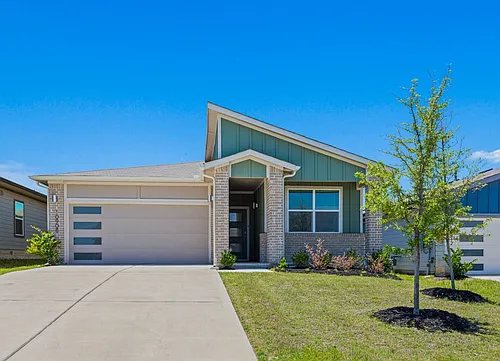 10906 Fulton Ave Photo 1