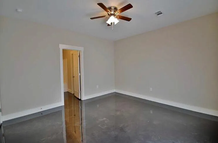 1716 College Ave — Photo 8