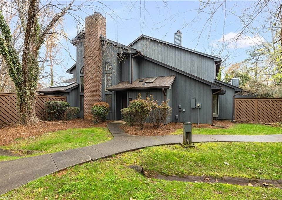 1st image of 210 College Rd APT 601