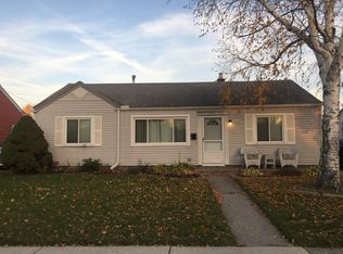 26064 Waldorf St, Roseville, MI 48066