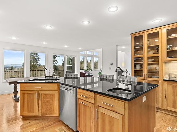 4th image of 3635 Tall Cedar Ln
