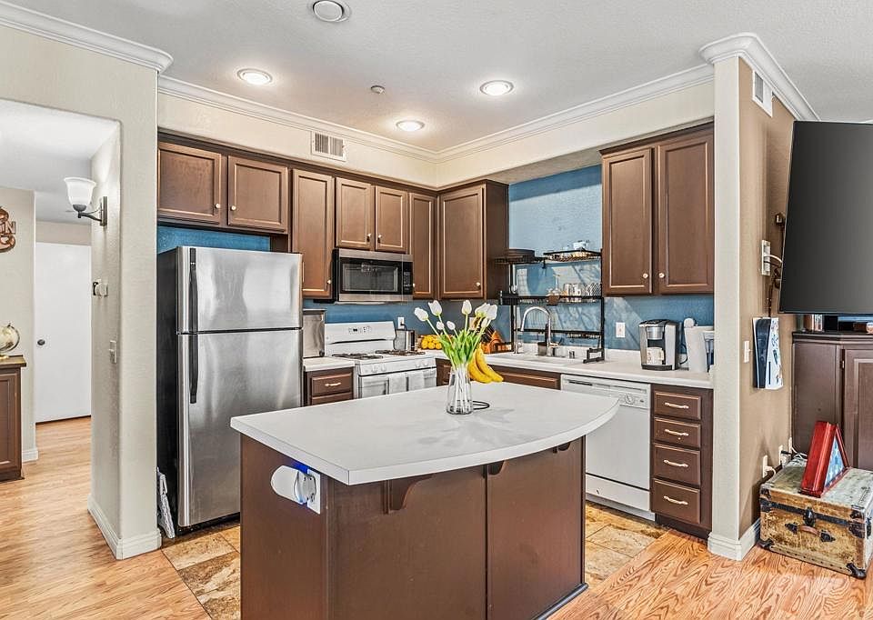 1st image of 3267 Dehesa Rd Unit 67