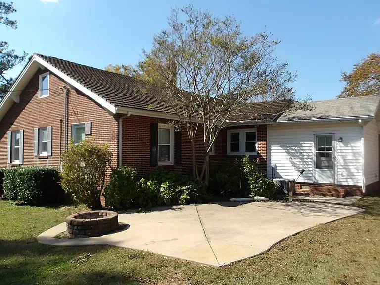 807 Holloway Ave — Photo 3