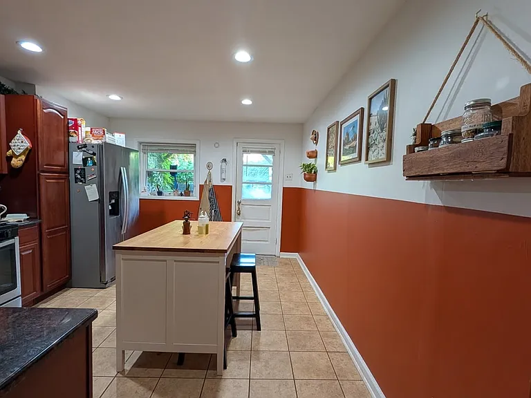 129 Ripka St #1 — Photo 1