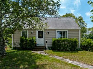 5 Rosemary Dr, North Kingstown, RI 02852