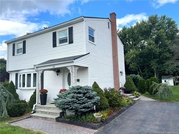 48 Hickory Circle, Middletown, CT 06457