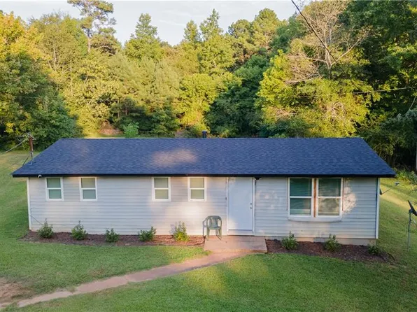 7622 Callaway Rd, Greenville, GA 30222