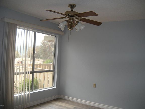 3rd image of 324 Chestnut Hill Ct APT 13