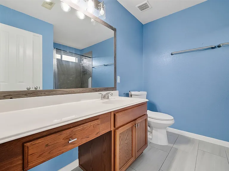 20610 Moonrise River Ln — Photo 32