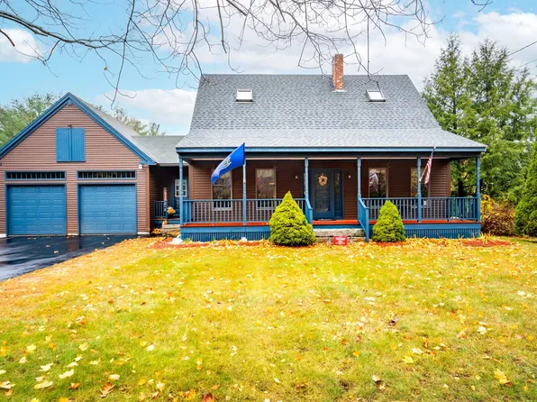 42 Webbs Mills Road, Raymond, ME 04071