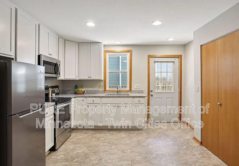 550 Ashland Ave #3 — Photo 6
