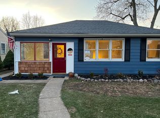 18516 Lexington Ave, Homewood, IL 60430