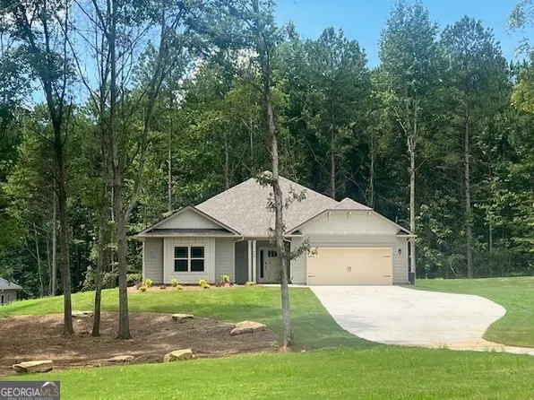 438 Eagle Heights Dr, Maysville, GA 30558