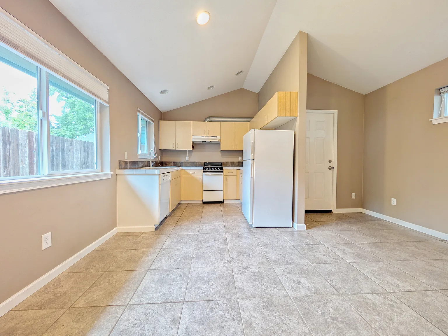 227 NW 11th St. - 1/2 — Photo 3