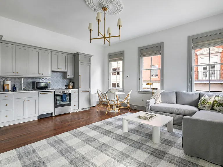 123 King St #B — Photo 8