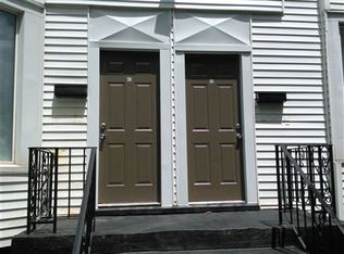 43 E 156th St, Harvey, IL 60426