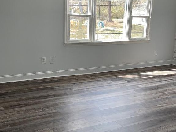 5th image of 612 Poplar St #B