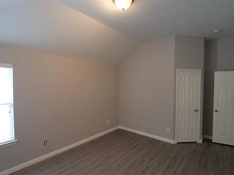 6119 Lakenshire Falls Ln — Photo 26