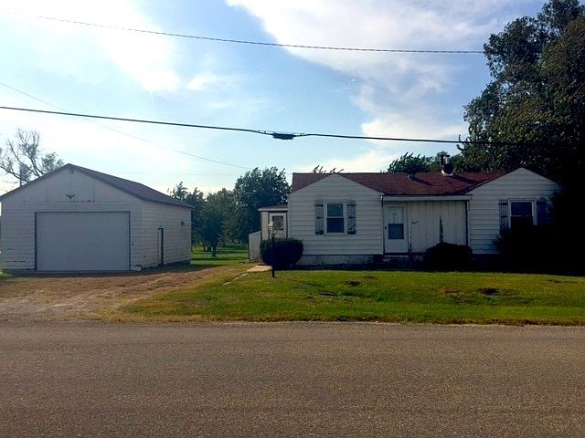 2nd image of 3045 Burton Ave