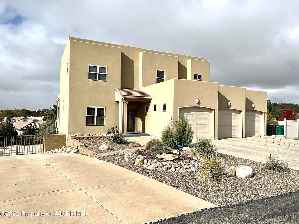 2nd image of 6411 Castle Rock Cir