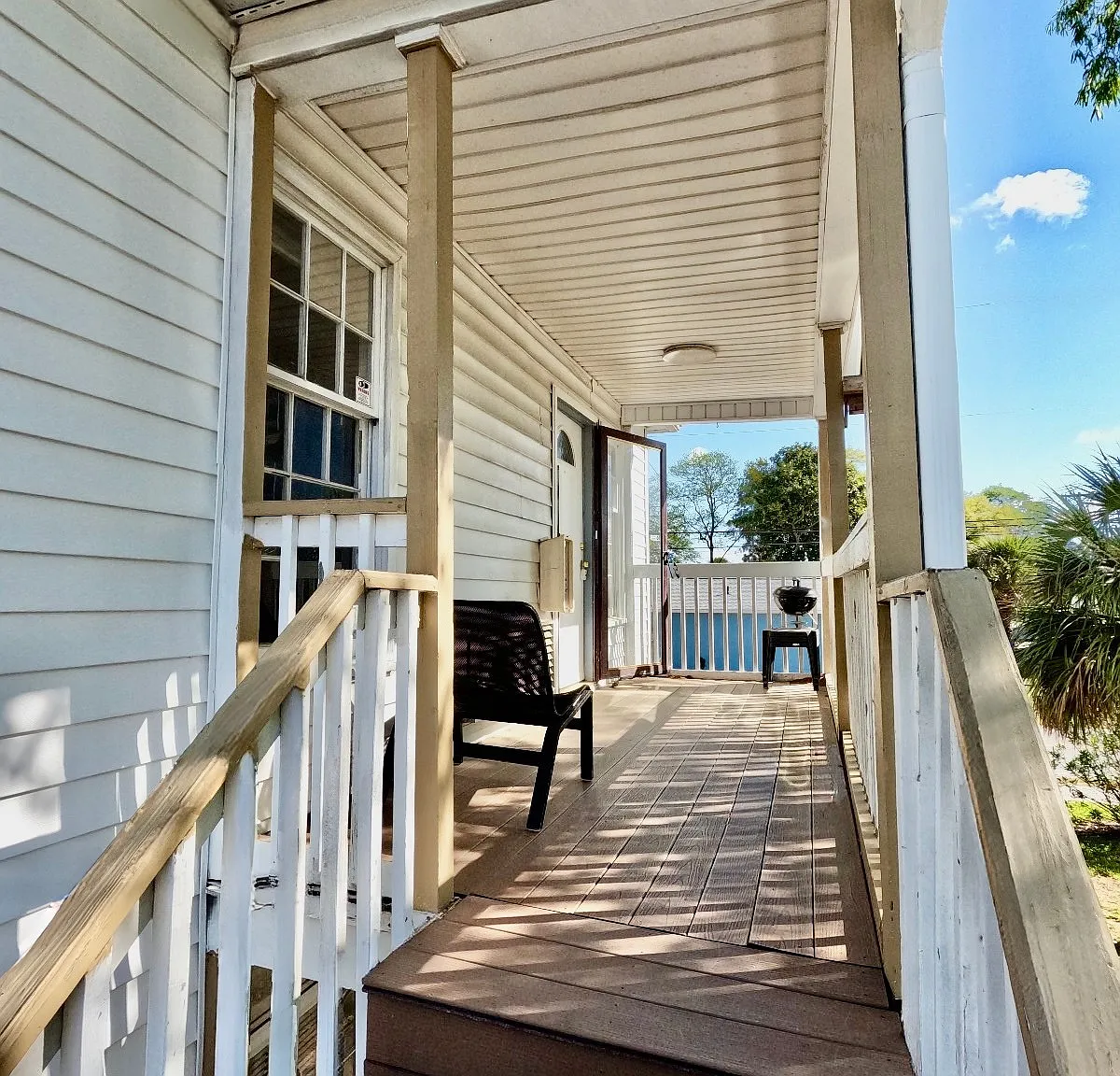 2 bed, 1000 sqft, $1,400 — Photo 1