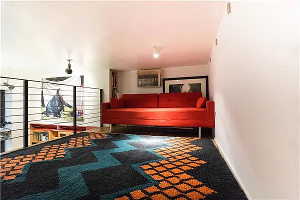 Sold by (Legacy) Elegran | media 14