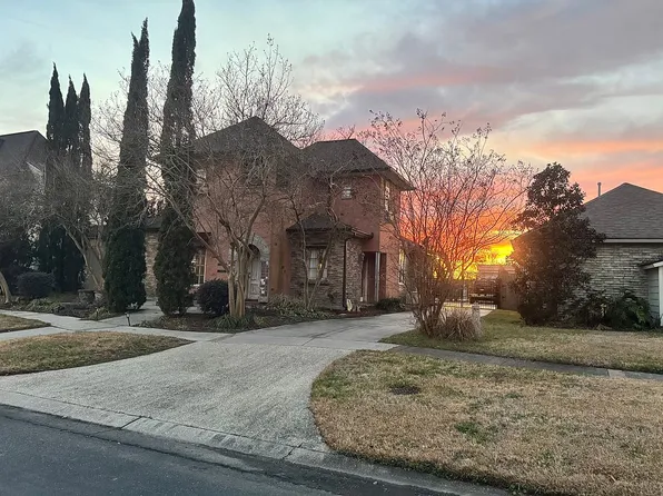 10060 Old World Dr, Baton Rouge, LA 70817
