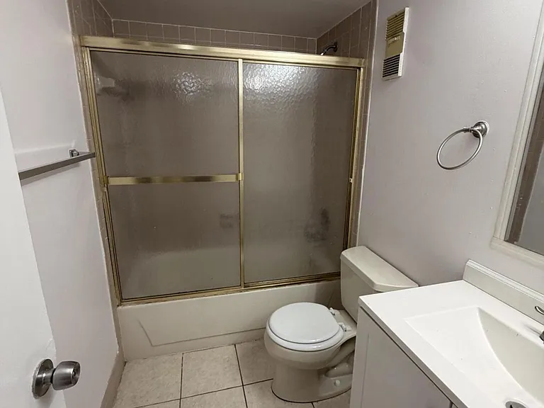 8720 N Sherman Cir #205 — Photo 7