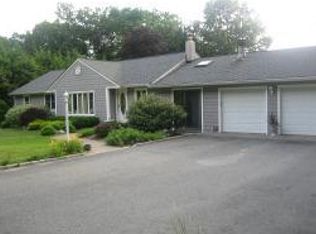 165 Paradise Rd, Oak Ridge, NJ 07438