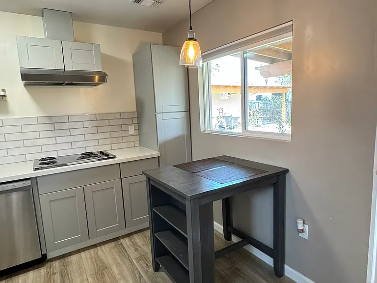 1909 E Coronado Rd #2 — Photo 8