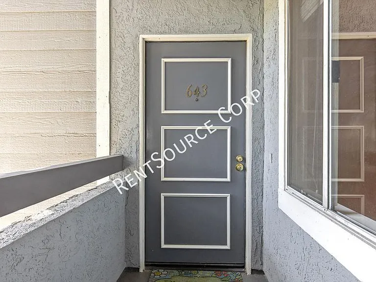 26901 Rainbow Glen Dr #643 — Photo 2