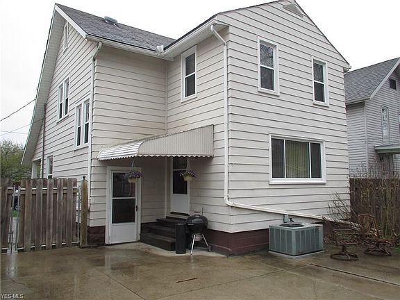 4th image of 319 High St